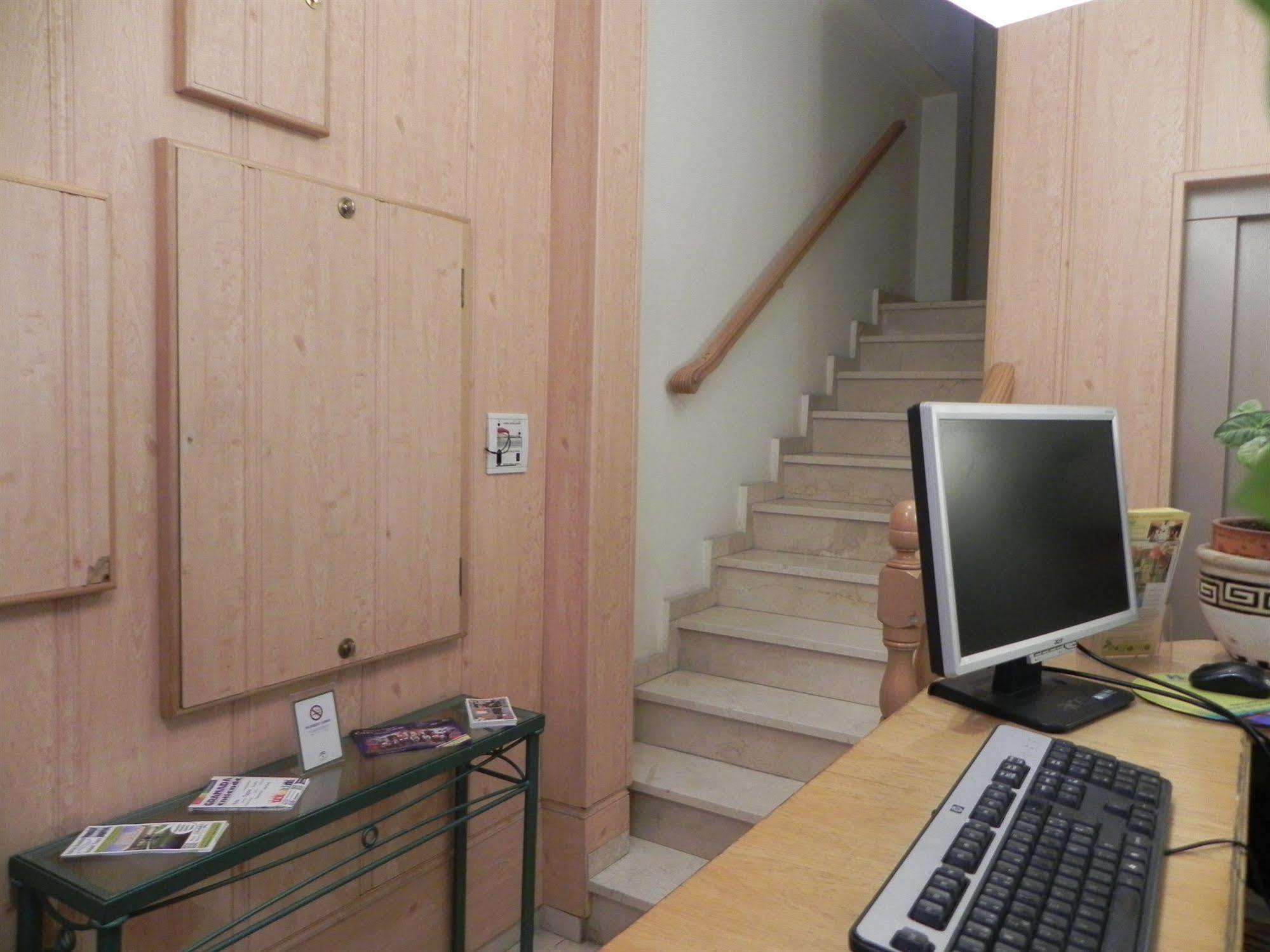 Hostal El Olivo Granada Exteriör bild